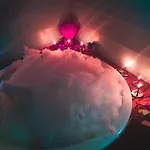kitnet com hidromassagem com vista para o mar